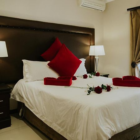 Le Grand Chateau Hotel Parys Buitenkant foto