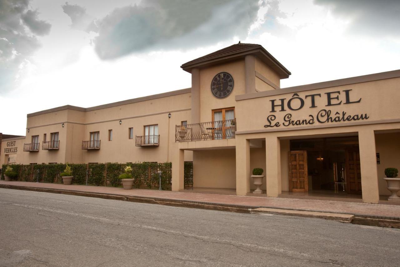 Le Grand Chateau Hotel Parys Buitenkant foto